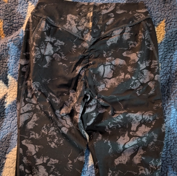 KK fit collab leggings - Picture 5 of 5